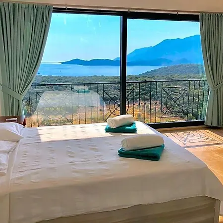 Gebze Sleeps 6 With Pool And Air Con Kadirleryakasi